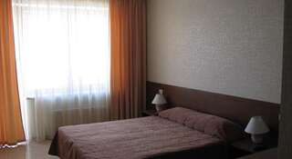Гостиница Motel Voyage Набережные Челны Стандартный двухместный номер с 1 кроватью или 2 отдельными кроватями и балконом-2